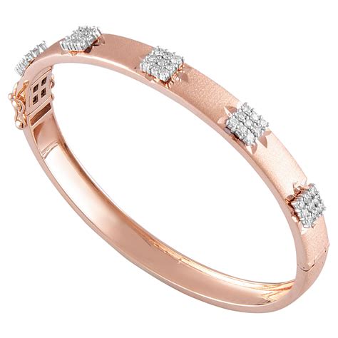 Oui Bracelet Rose Gold and Diamond .